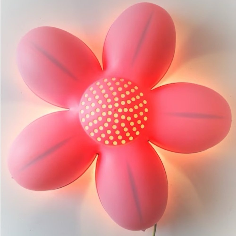 2000s Pink Ikea Blomma vintage wall lamp. Flower wall lamp Pink Kinder